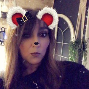 Meet your Posher, Stacy